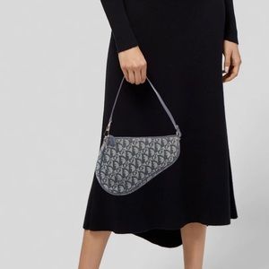 CHRISTIAN DIOR
Vintage Diorissimo Saddle Pochette